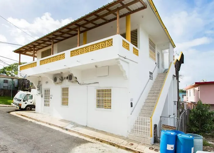 Comfortable And Affordable Deal Close To Beach And Rainforest